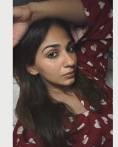 Actress Vidhi Pandya HD Photos and Wallpapers May 2025