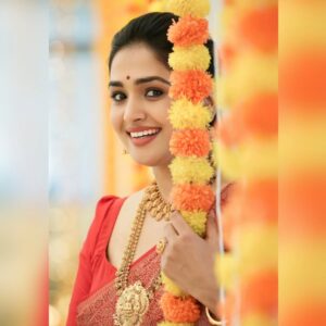 Vidhya Mohan Instagram - @preethiparakkat 

Jewellery: @parakkat_jewels