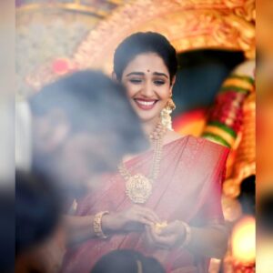 Vidhya Mohan Instagram - @preethiparakkat 

Jewellery: @parakkat_jewels