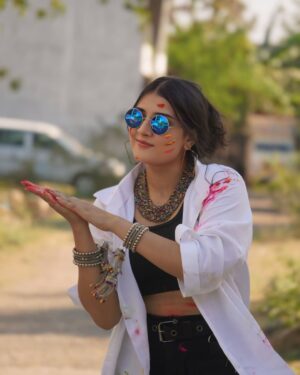 Vidushi Malpani Instagram - Lost in a swirl of colors, laughter, and endless memories. ✨🌸 #HoliHues #FestivalOfColors