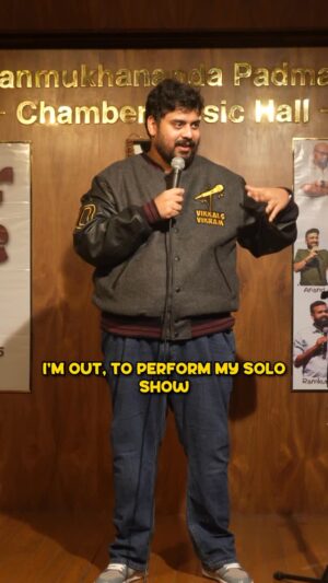 Vikkals Vikram Instagram - Forgive my singing… #vikkalsofvikram #standupcomedytamil
.
Upcoming shows: 
June 22 - Chennai 
July 5 - London
July 6 - Dublin
Ticket link in bio!!