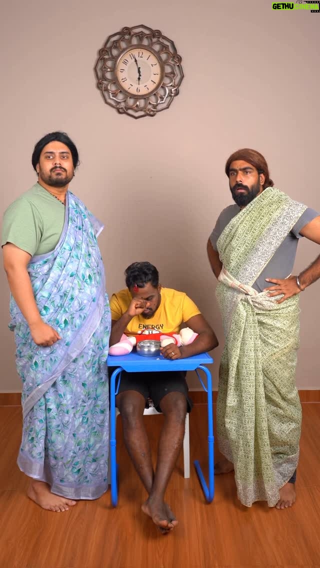 Vikkals Vikram - 82.1K Likes - Mamiyars be like...
.
Upcoming Vikkals of Vikram Standup shows:
📍Mumbai - 01 June 2025
📍Chennai - 22 June 2025
Ticket link in bio.