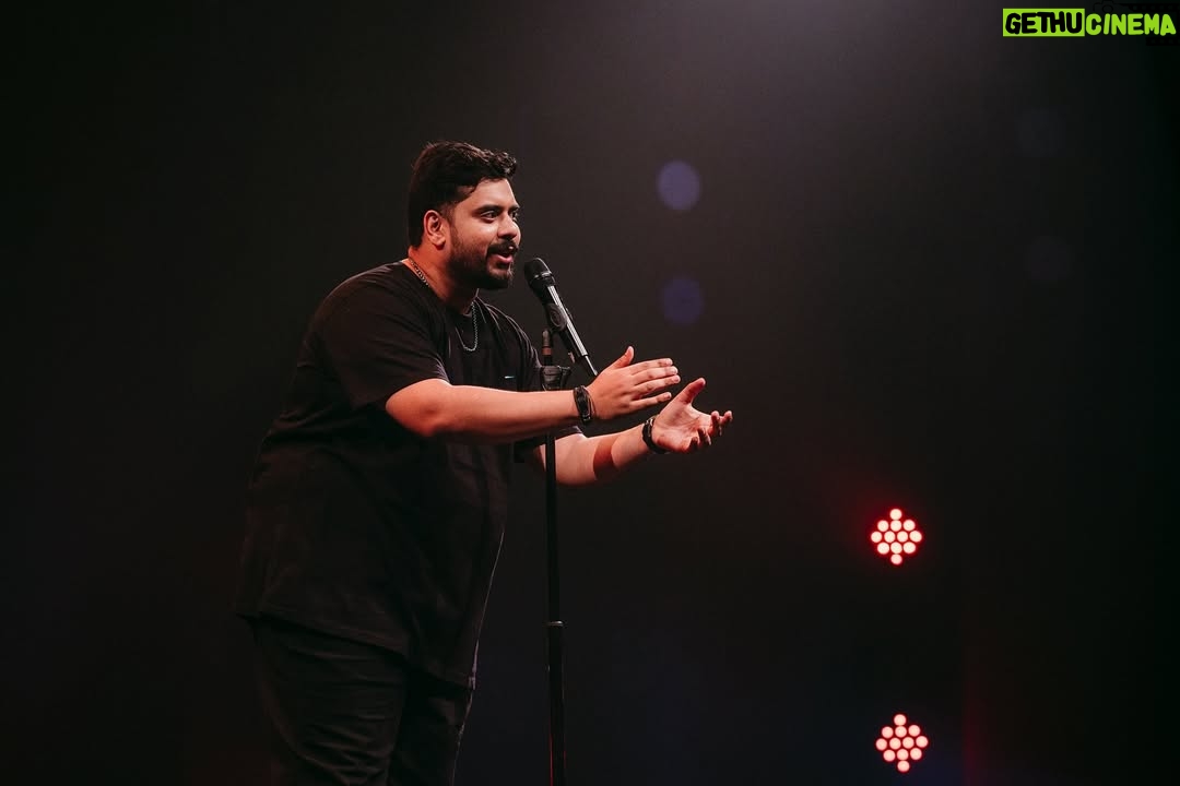 Vikkals Vikram - 5K Likes - Thank you so much Chennai makkaley for making this show happen. With "Vikkals of Vikram" special coming to its end, this show is very close to my heart and I thank each one of you for turning up and filling the walls of the hall with your laughter. I couldn't have asked for anything better. This is such a dream come true moment for me. 🥹❤️ Truly surreal that 2000 people turned up to watch me perform. Thank you so much for supporting my art and I hope I fulfilled your expectations and beyond. Thank you all, again! 
#dreamscometrue #ஒருநாள் #vikkalsofvikram #vikkalsvikram #standupcomedytamil

Managed by @navneethcomic
Show director @smartathi 
Photographs by @kaybee_gram 
Jacket customised by @suitloungeindia 
MUA @valarmathy692

Upcoming shows: 
July 5th London 
July 6th Dublin
Ticket link in bio!