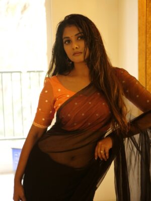 Vindhuja Vikraman Instagram - Best is Black 🖤

#black #fav #vv #vindhujavikraman