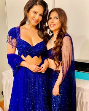 Vinita Bhatia Instagram - Slaying the ramp at most prestigious
“Times fashion weeks Jaipur Times “with show stopper @sunnyleone ..
She was so humble and polite
We both were on blue Lehenga the most glamorous outfit by exemplary designer @archanakochharofficial
It was an evening to be remembered, all glamour , top notch designers , Bollywood celebrities were walking the ramp..
The talented choreography by @lokeshsharmaofficial
Makeup @lakmeacademyjaipur.cscheme
Location @jaipurmarriott
@timesfashionweek
Backstage management @timtimatitimmy
Special thanks to @brunojeyson @simrankochhar121 @nancyray382 for kind cooperation.
#model #actor #runway #fashion #fashionshow #fashionista #mrsindia #beauty #beautiful #jaipur#timesfashionweek #jaipurtimes #love#passion#happy#explore #instagood#instadaily
@highlight