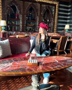 Vinita Bhatia Instagram - “It is never too late to be what you might have been.” —
Location @theleelagurugram
#actor#model#mrsindia #artist #art #love#beauty #beautiful #style #fashion #explore #instagood #instagram #photooftheday #delhi #mumbai#dubai #nagpur #follow