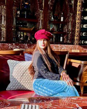 Vinita Bhatia Instagram - “It is never too late to be what you might have been.” —
Location @theleelagurugram
#actor#model#mrsindia #artist #art #love#beauty #beautiful #style #fashion #explore #instagood #instagram #photooftheday #delhi #mumbai#dubai #nagpur #follow