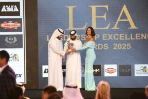 Vinita Bhatia Instagram - Extremely honoured and privileged to receive this international award @official_globalcinemaaward and Leadership excellence award 2025 by @aajkaasia at a very glittering function at @hyattregencydubaicreek Dubai.
It was a pride to receive award at the hands of @Dr.kabirkv & khaled Nawab dad khodaalbalooshi
Celebrity guest was Bollywood star Esha gupta
Other prominent guests were @rj.mahvash @jumana
Extremely thankful to @aajkaasia and @aankursihag for the kind invitation
Dress designer @prachi_bhogawar_official
#actor#model#award #international #happy #blessed#beautiful #fashion#talent #dubai#photooftheday #love#explore#instagram #instagood
