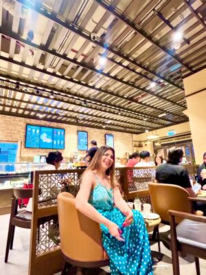 Vinita Bhatia Instagram - One of the most famous Starbucks of the world..
Starbucks alseef 🤩
Located in Dubai Creek’s Al-Seef district, this offers views of traditional dhows and is part of a historic area.
Very famous with influencers worldwide .. not only for its taste but for its lovely view too…
A must visit when you go to Dubai 😍
#dubai #dubaifashion #coffee #actor#model#mrsindia #vinitabhatia #fashion#love#travel #destination#heritage #explore#follow#viral#trending #instagood #instagram #photooftheday