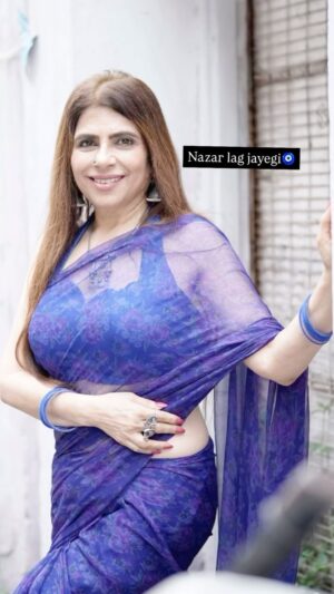 Vinita Bhatia Instagram - Who all believe nazar lag jayegi.?🧿👿😅
Akeli na bazaar jaaya karo ..
A lovely street shoot by @lotusvisionfilms
#actor #model#shoot #artist#art #beauty #beautiful #photography #photooftheday #love#explore #fashion#sareee#street #instagram #reels #instagood #follow#nagpur #dubai#mumbai#nagpurphotography