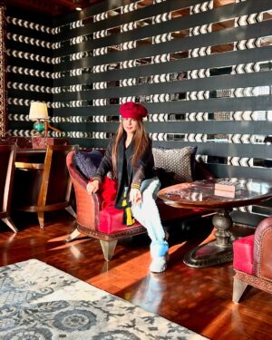 Vinita Bhatia Instagram - “It is never too late to be what you might have been.” —
Location @theleelagurugram
#actor#model#mrsindia #artist #art #love#beauty #beautiful #style #fashion #explore #instagood #instagram #photooftheday #delhi #mumbai#dubai #nagpur #follow