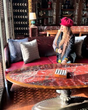 Vinita Bhatia Instagram - “It is never too late to be what you might have been.” —
Location @theleelagurugram
#actor#model#mrsindia #artist #art #love#beauty #beautiful #style #fashion #explore #instagood #instagram #photooftheday #delhi #mumbai#dubai #nagpur #follow