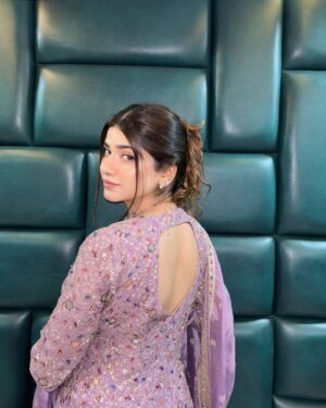 Vinniee Singh Instagram - Diwali’24 🪔 💜 🌸