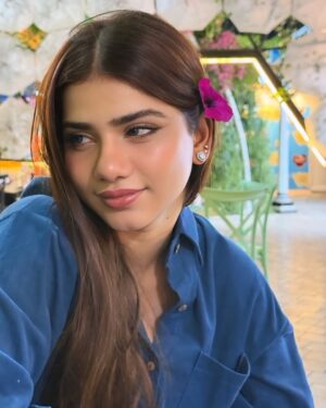 Vinniee Singh Instagram - Cute vibes only. 🌸🌷🧿🌈