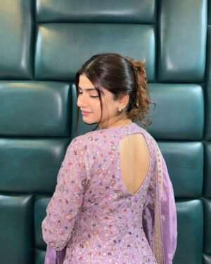 Vinniee Singh Instagram - Diwali’24 🪔 💜 🌸