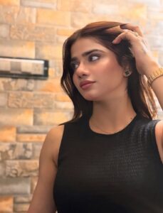 Actress Vinniee Singh HD Photos and Wallpapers July 2025