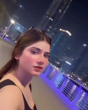 Vinniee Singh Instagram - Burj khalifa: where even my casual wear feels iconic!
