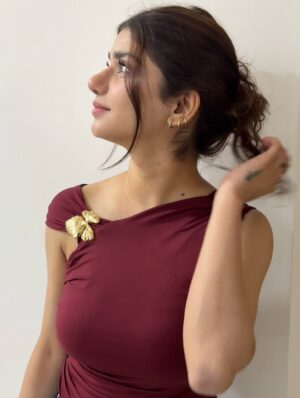 Vinniee Singh Instagram - I love 12am to 5am 
The world is so quiet 🧿❤️
