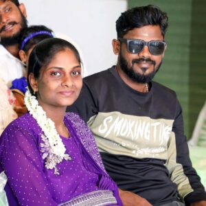 Vinoth Gana Instagram - Love u my dear wife 4th year wedding anniversary ♥️🎉🎊💙🥰