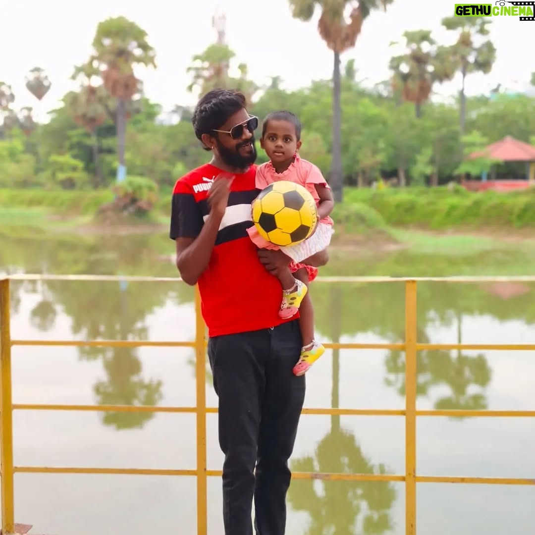 Vinoth Gana - 1.4K Likes - Happy Day With Family at Madhavaram #botanicalgarden
♥️😍