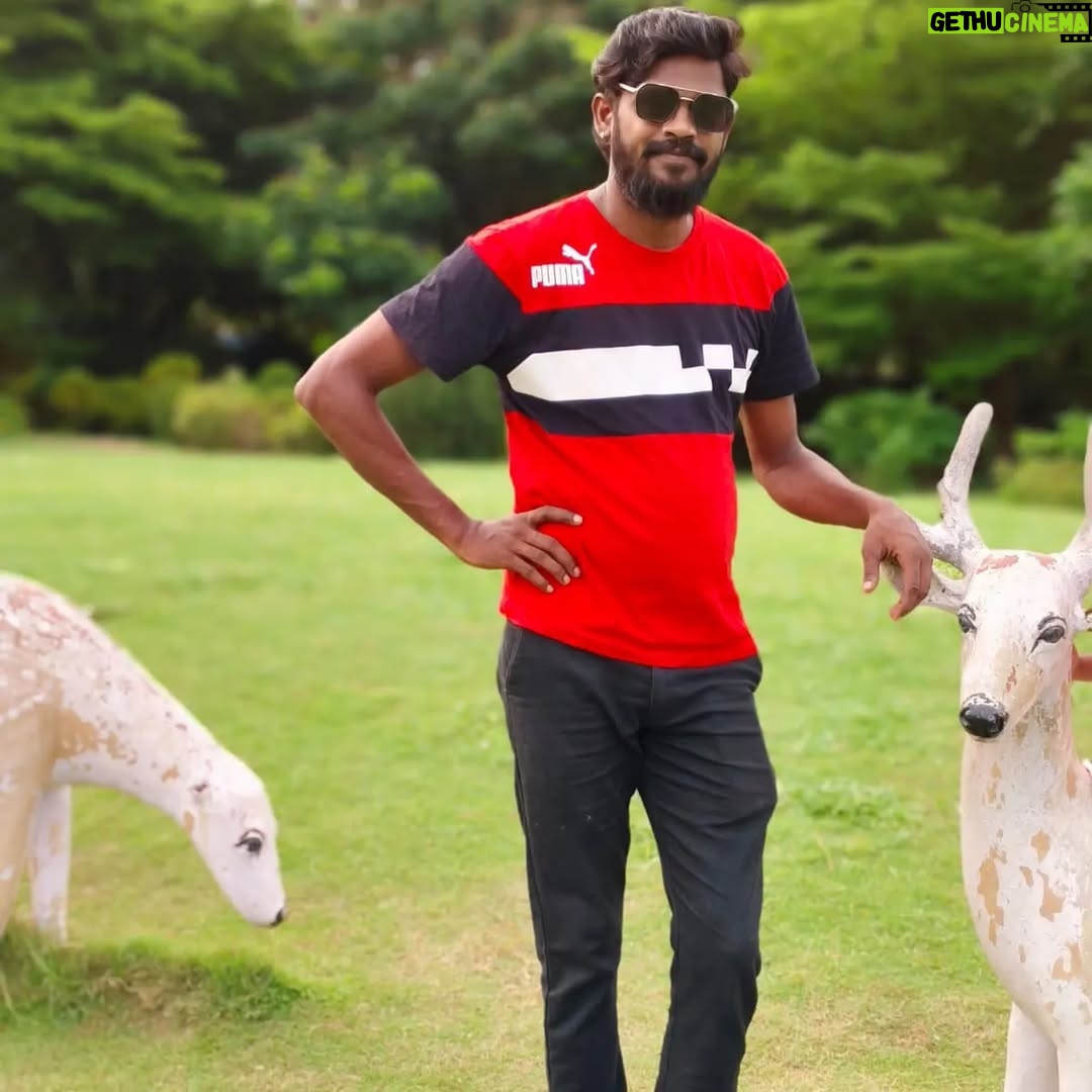 Vinoth Gana - 1.4K Likes - Happy Day With Family at Madhavaram #botanicalgarden
♥️😍