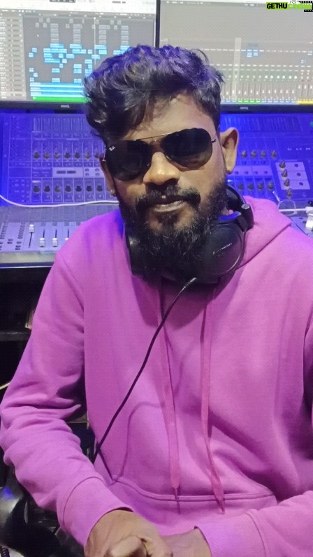 Vinoth Gana - 1K Likes - 🙌மார்கழியில் மக்கள் இசை ♥️#neelamproductions #makkalisai #paranjith #ganavinothuofficial #gana #trending #viral #instagram #instalike #instareels #reels #video #pic #photo #videos #love #reelsInstagram #ganalovesongs #ganasong #shorts #short#instadaily #instagood 🤝🙌🎊🥰🎉♥️