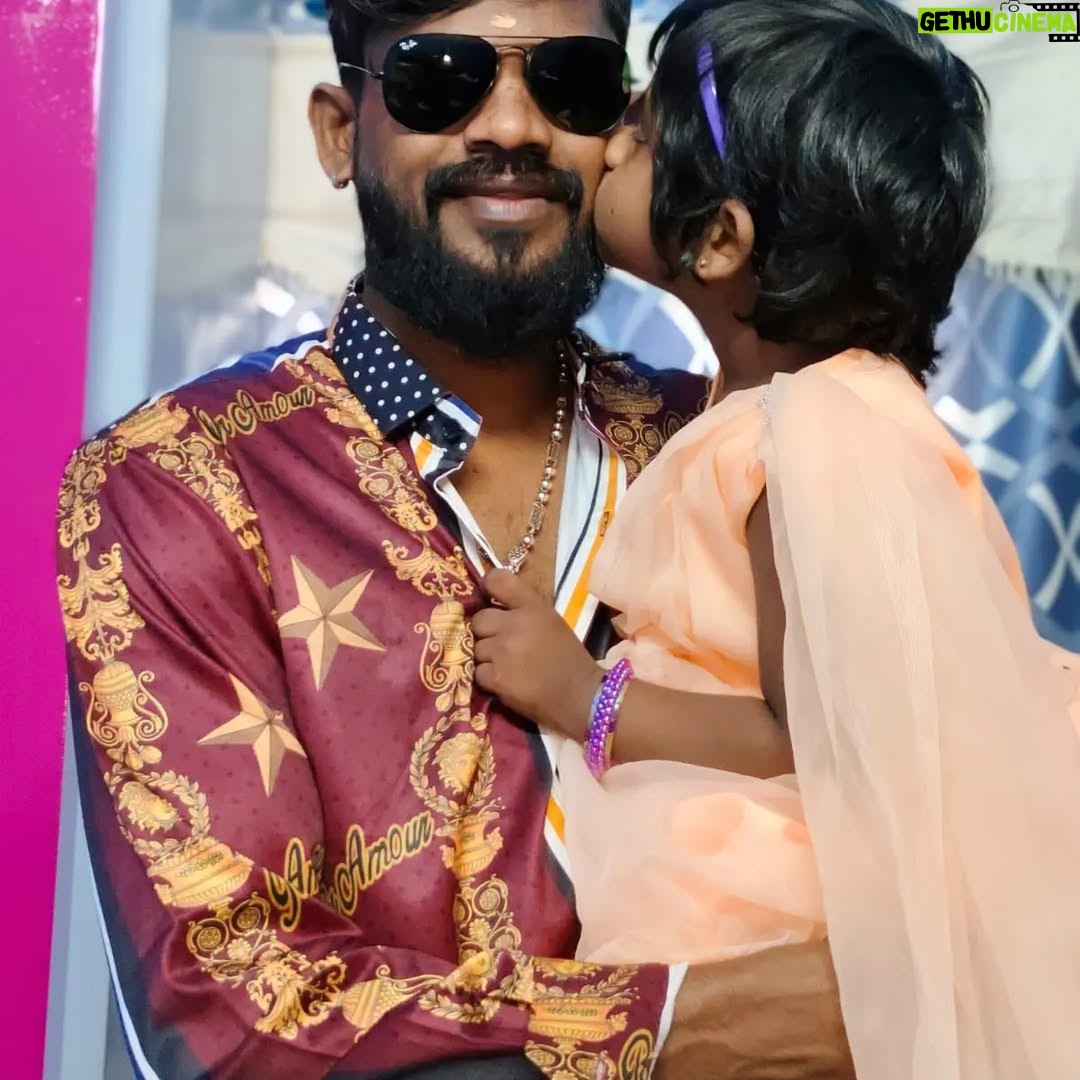 Vinoth Gana - 1K Likes - என் தங்கமே ♥️👑🎉🥰🎊😘