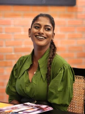 Vinusha Devi Instagram - Glow Mode On ✨💚

#vinushadevi
