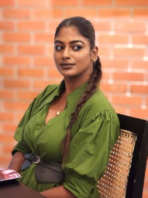 Vinusha Devi Instagram - Glow Mode On ✨💚

#vinushadevi