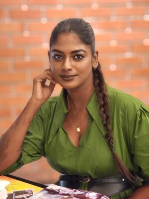 Vinusha Devi Instagram - Glow Mode On ✨💚

#vinushadevi