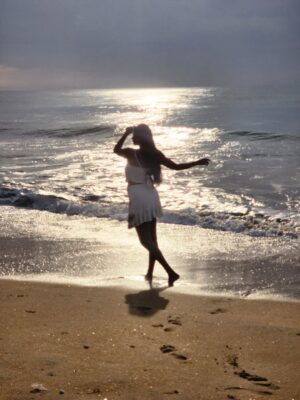 Vinusha Devi Instagram - Sun ☀️ Beach 🌊 Me 🧜‍♀️