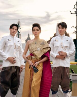 Virahya Pattarachokchai Instagram - โปรดมาเที่ยวที่เมืองของฉัน 🇹🇭 Welcome to Siam