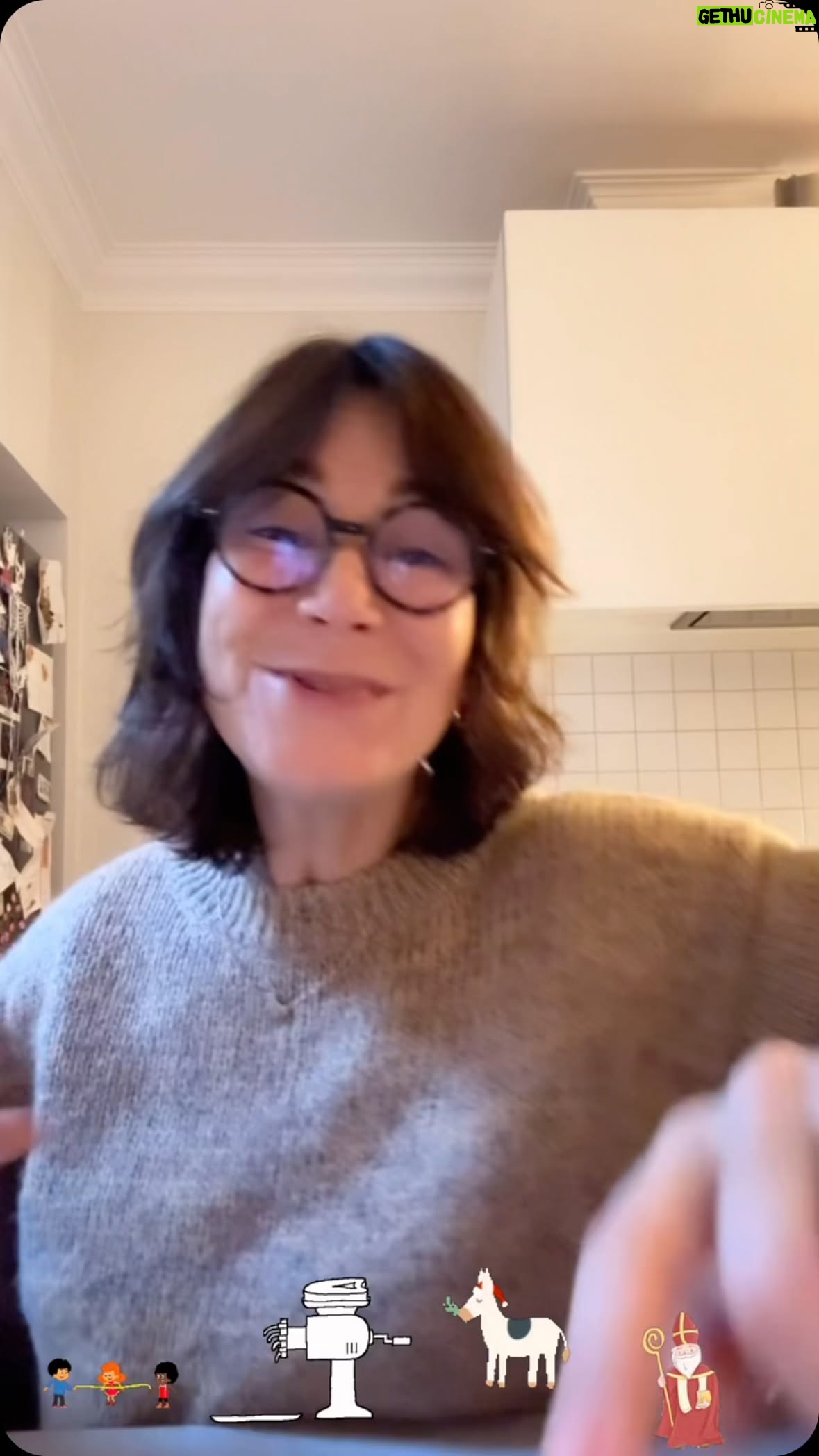 Virginie Hocq - 3.5K Likes - La légende de…. Non pas de Jimmy mais de SAINT NICOLAS #truestory #saintnicolas #enfant 🎅