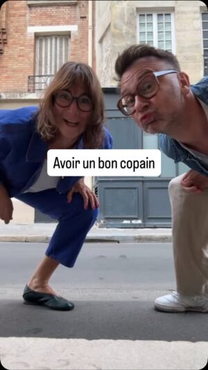 Virginie Hocq Instagram - Des bisous de nous @andy.cocq #friend #actor #theater #love #laugh et merci @americanvintage_officiel je n’ai que des compliments sur mes tenues ♥️
