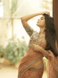 Actress Viyana HD Photos and Wallpapers June 2025