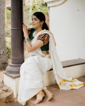 Viyana Instagram - 🥰
make up: @makeoverbyjo
clicked: @arvindh_suresh