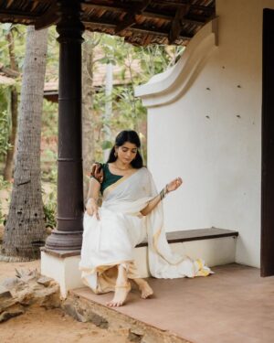 Viyana Instagram - 🥰
make up: @makeoverbyjo
clicked: @arvindh_suresh