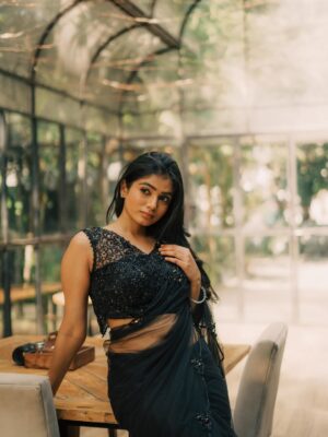 Viyana Instagram - ♥️🍁
Shot by : @its_surean
Attire : @signature_by_bharathi
Make up : @muthugokila_artistry