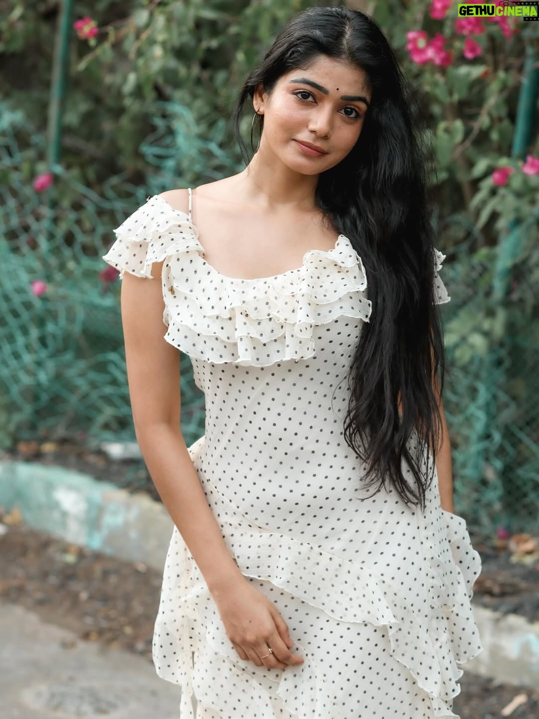 Viyana - 3 Likes - ♥️

Shot by : @you_and_i_studios