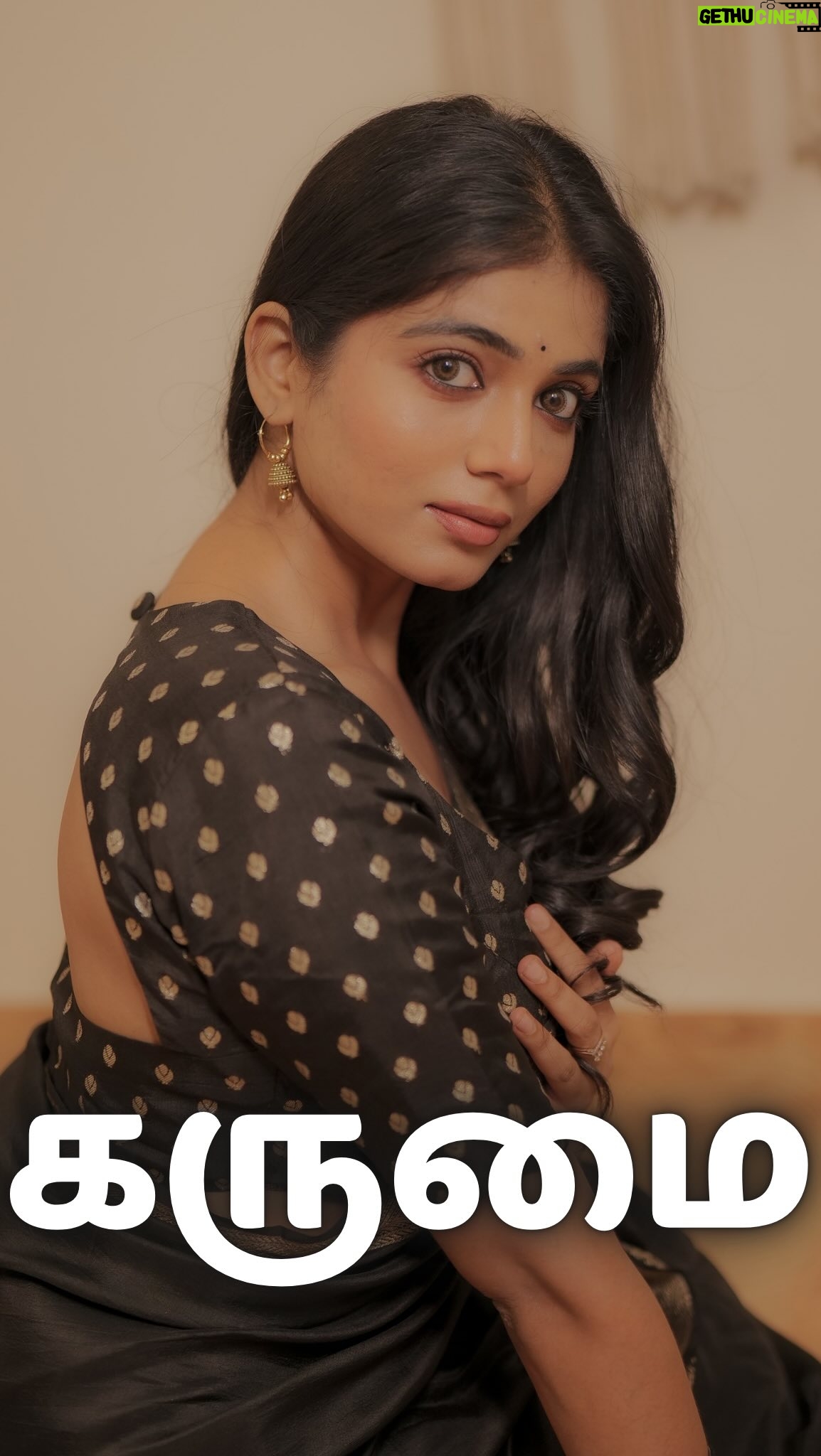 Viyana - 3 Likes - ♥️

Shot by : @swetha22_photography
 
Make up : @makeupandhairbyrehana

Saree : @hafsaaddotcom