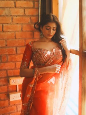 Viyana Instagram - Shot by : @its_surean
Attire : @signature_by_bharathi
Make up : @muthugokila_artistry