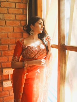 Viyana Instagram - Shot by : @its_surean
Attire : @signature_by_bharathi
Make up : @muthugokila_artistry