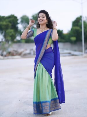 Vyishali Kemkar Instagram - Grace in every twirl ✨💙💚 Pavadai dhavani diaries
MUA: @jay_makeup_artist_
Jewellery: @sr_wedding_jewel
Outfit: @chettinad_sarees
📸: @sathish_photography49
#Kemy #ZeeTamil #Singlepasanga