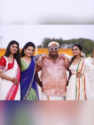 Vyishali Kemkar Instagram - When the gang comes together, even retro feels new.
MUA: @jay_makeup_artist_
Jewellery: @sr_wedding_jewel
Outfit: @chettinad_sarees
📸: @sathish_photography49
#Kemy #ZeeTamil #SinglePasanga
#VaVaPakkamVa