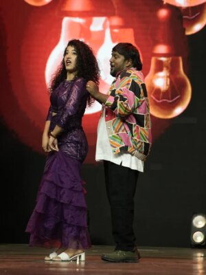 Vyishali Kemkar Instagram - Nenjukulla poora
Unna sumandhaalum
Vandhadhilla baaram
Enna idhu maayam .....!
This week single pasanga.....❤️🧿
#thidiyan #thidiyanactor #kemi