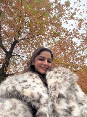 Wamiqa Gabbi Instagram - Special birthday in so many ways 🤍🌸
Grateful to the Universe & big thank you to everyone who have shown so much faith in me and still do ✨🙏🏽
Cannot wait to show you all everything I have been working on. So many surprises coming your way next year 🙈🥹
Achhe logon se hi swarg hota hai aur meri zindagi toh bhari padi hai achhe logon se 🤍
Thank you everyone 🌸
#PremiqaIsOverwhelmed 🤍