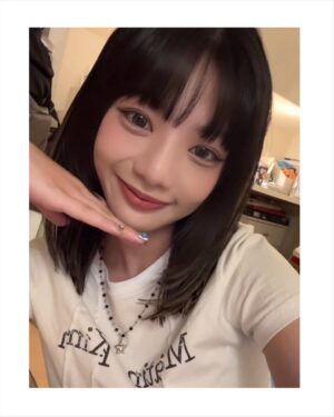 Wenny Lin Instagram - 嗨大家！我剪毛了～～

真的當了好久的長髮女，決定換個造型，最近起床都會被自己帥醒。 

✂️： @h.harley_1107 😍
