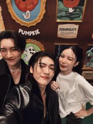 Worranit Thawornwong Instagram - Crazy night. Pure chaos. And I’m here for it.😹🖤