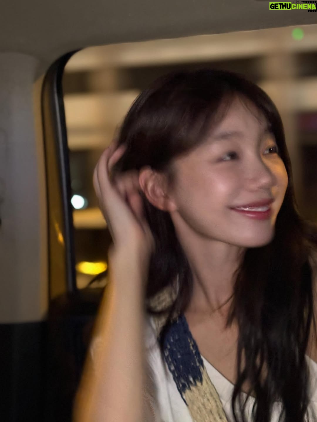 Xu Mengjie - 101.1K Likes - 🌃⁀➷☆✌🏻