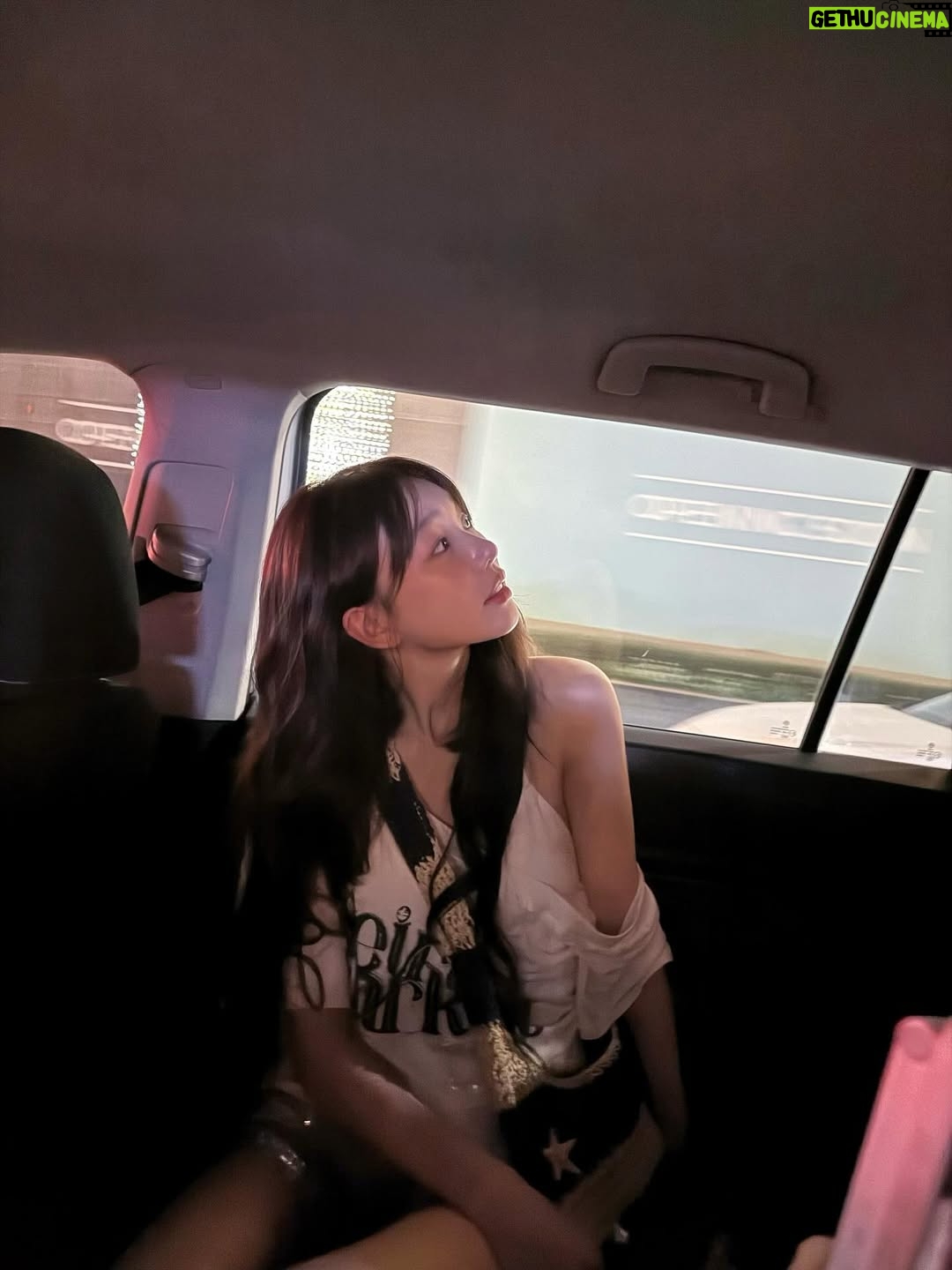 Xu Mengjie - 101.1K Likes - 🌃⁀➷☆✌🏻